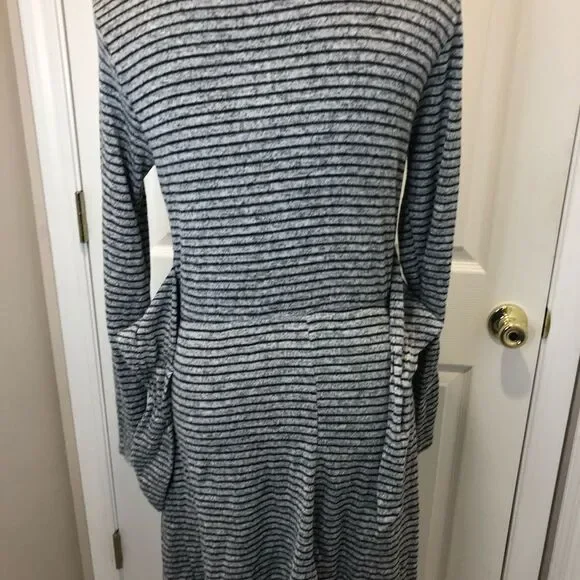 Alya gray and black striped long sleeve midi dress, size xs - Picture 12 of 12